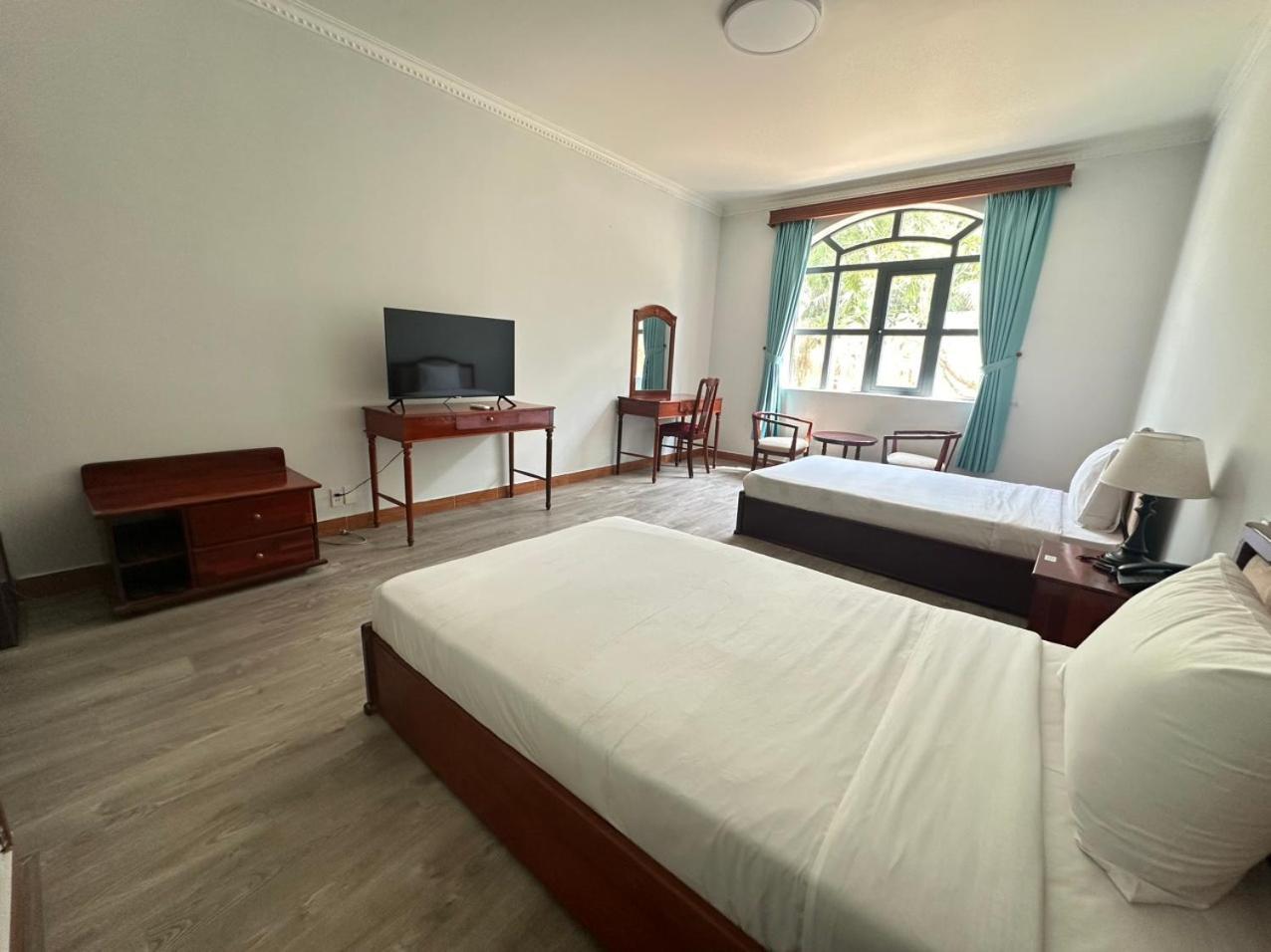 Ngoc Thu Hotel Soc Trang Exterior photo