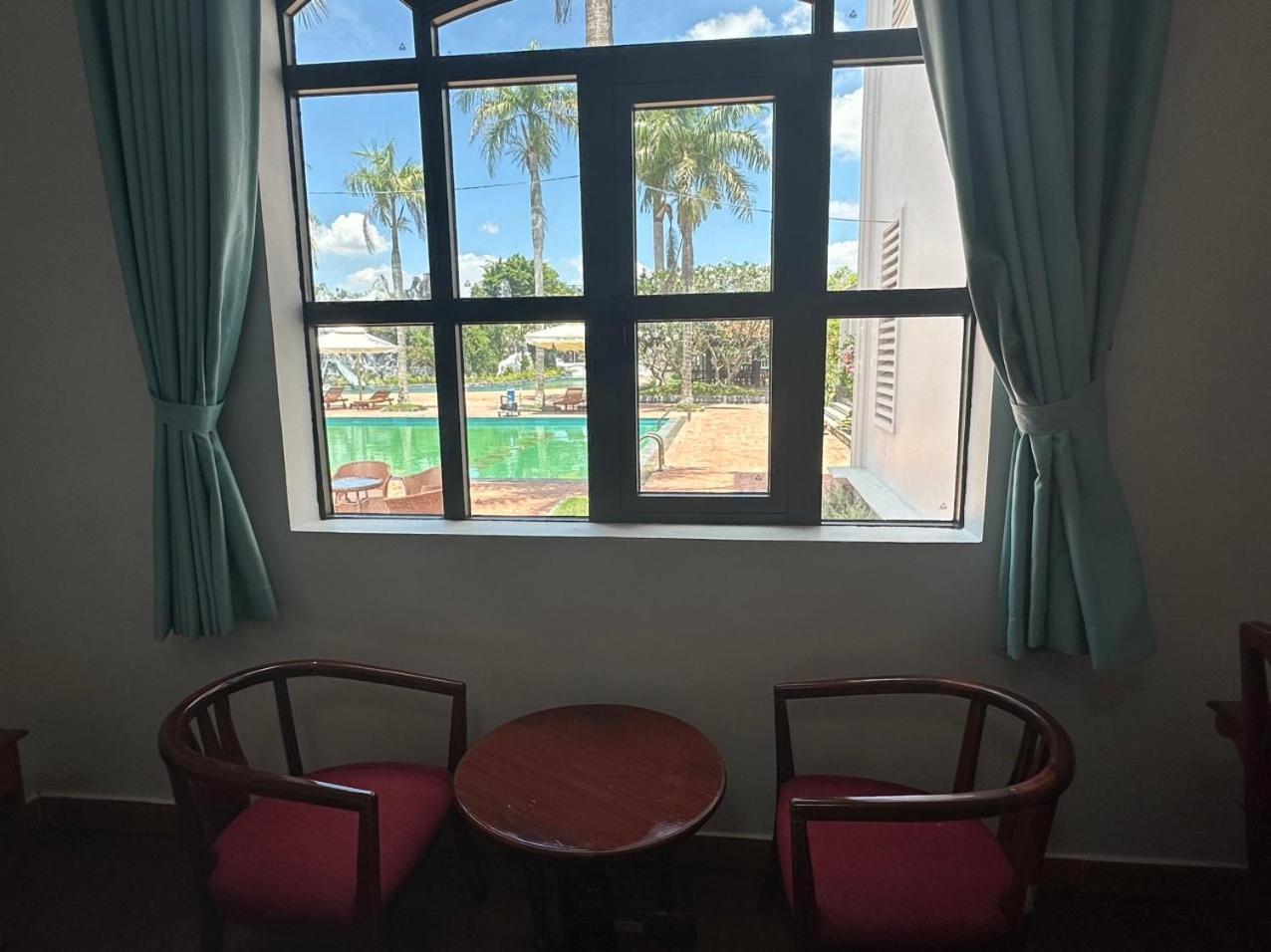 Ngoc Thu Hotel Soc Trang Exterior photo